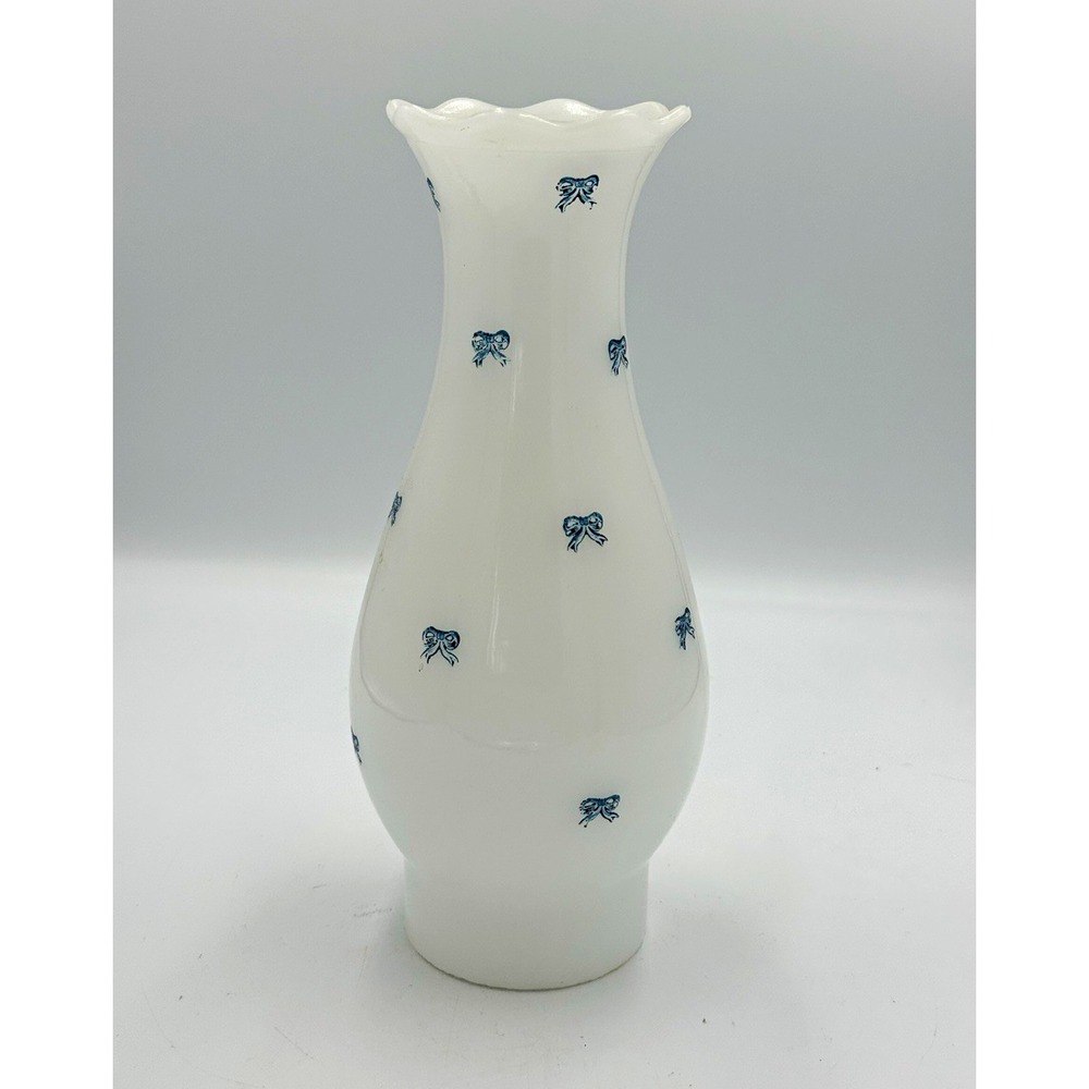Vtg White Hurricane Lamp Shade with blue bows